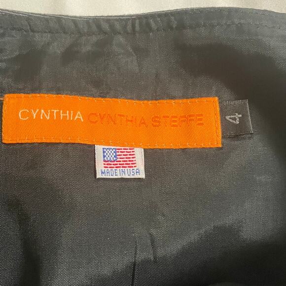 Cynthia Steffe Gray skirt with lace detail along hem SZ 4 - Picture 4 of 9